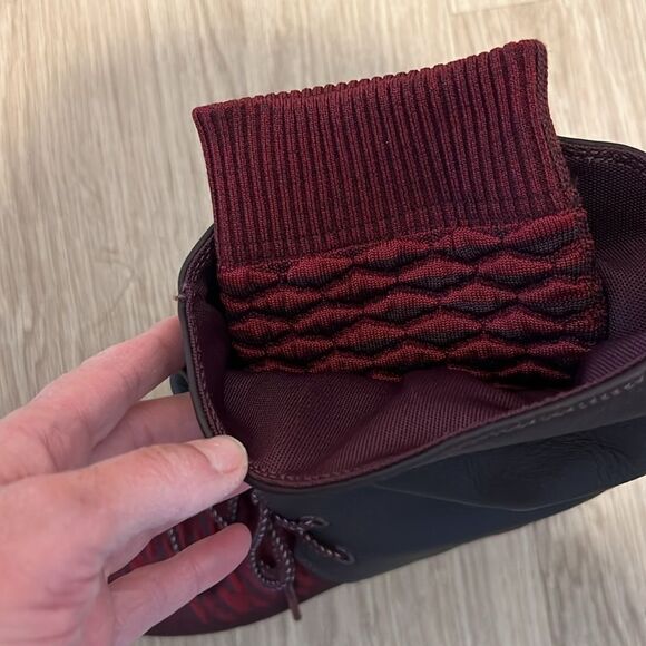 Nike Roshe Two Flyknit Hi 861708-600 Deep Burgundy-
Red Women Size 10 Boots - Picture 10 of 13